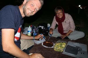 Wir zwei beim Iftar (Fastenbrechen)