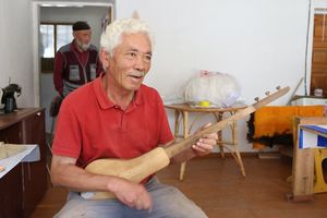 Komuz - ein kirgisisches Saiteninstrument