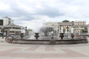 Springbrunnen mit Musikbegleitung