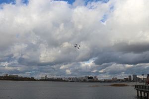 Flugshow mitten in der Stadt