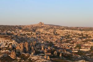 Blick auf Göreme und Uҫhisar