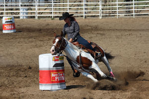 Barrel Race Riding