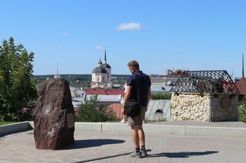 Der Gedenkstein zur Stadtgründung von Tomsk